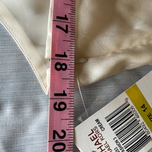 Michael Kors Silk Halter Top NWT button closure Ivory Sexy Summer Date Night - Picture 14 of 15